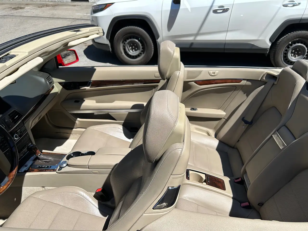Mercedes-Benz E-Class photo Mercedes-Benz E-Class