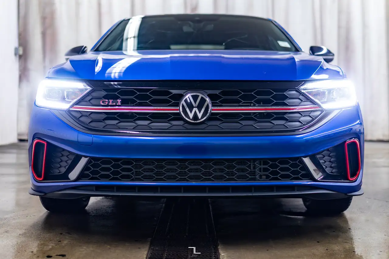 Volkswagen Jetta photo Volkswagen Jetta