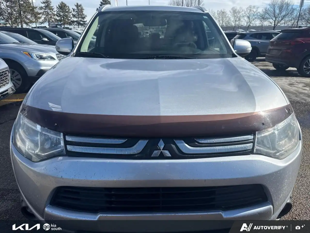 Mitsubishi Outlander photo Mitsubishi Outlander