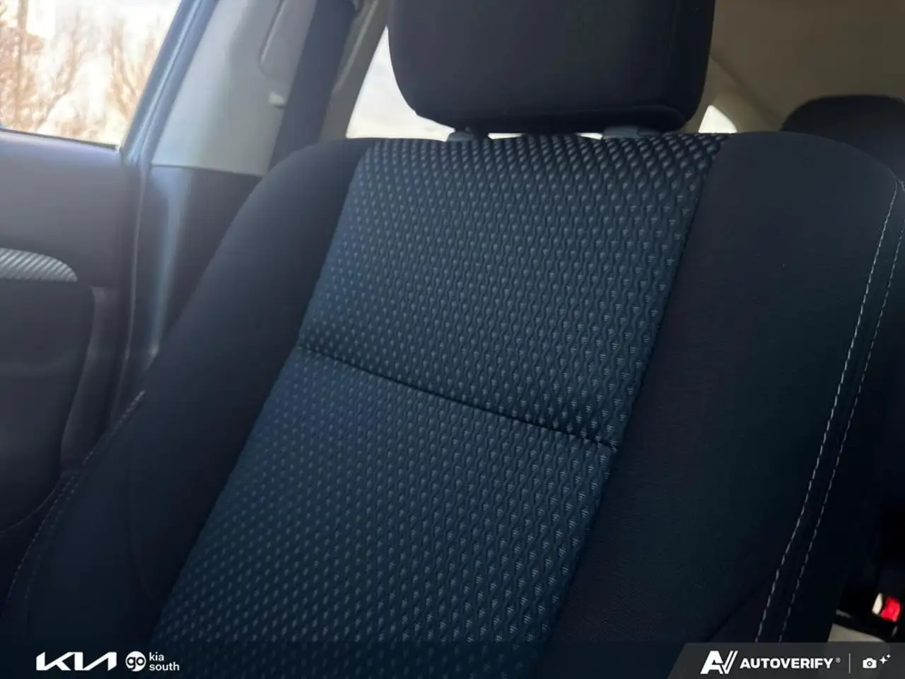 Mitsubishi Outlander photo Mitsubishi Outlander
