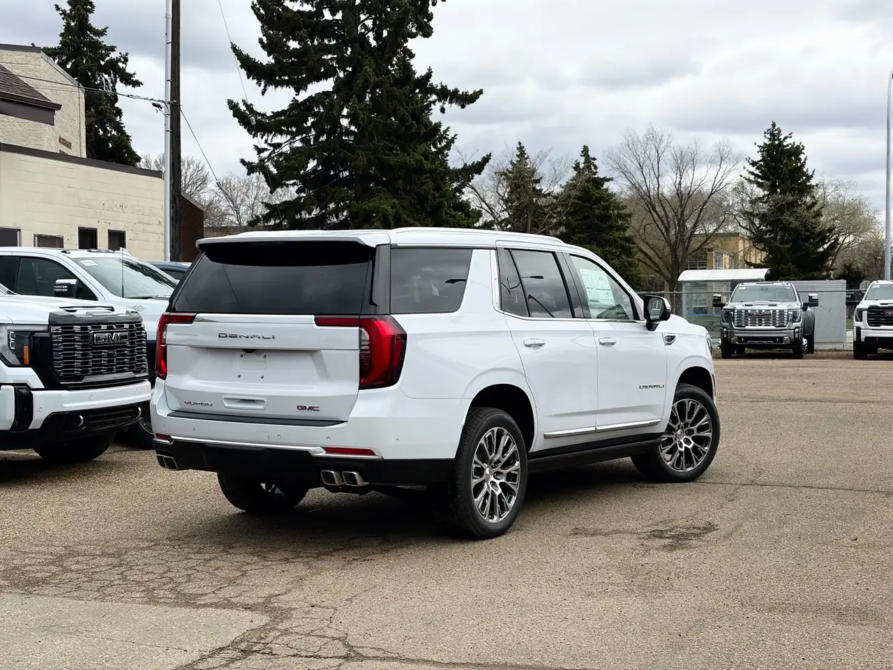 GMC Yukon photo GMC Yukon
