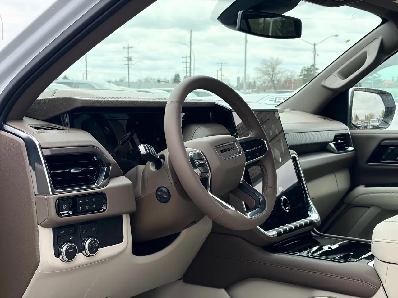GMC Yukon photo GMC Yukon