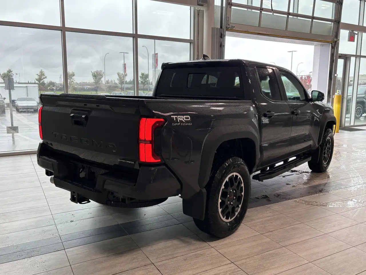 Toyota Tacoma снимка Toyota Tacoma