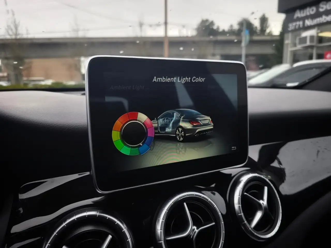 Mercedes-Benz CLA снимка Mercedes-Benz CLA