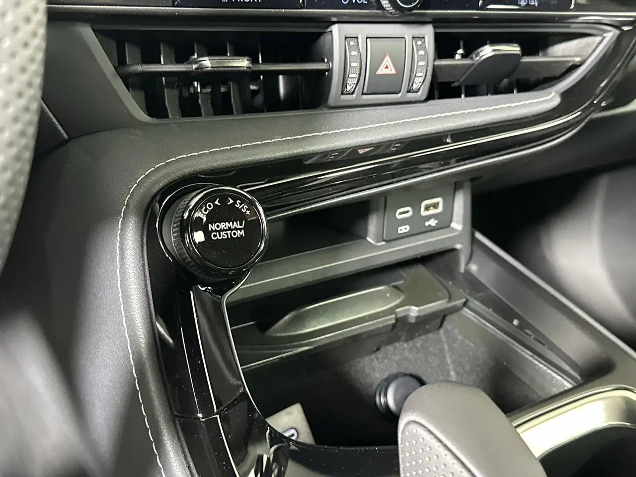 Lexus NX fotografie Lexus NX