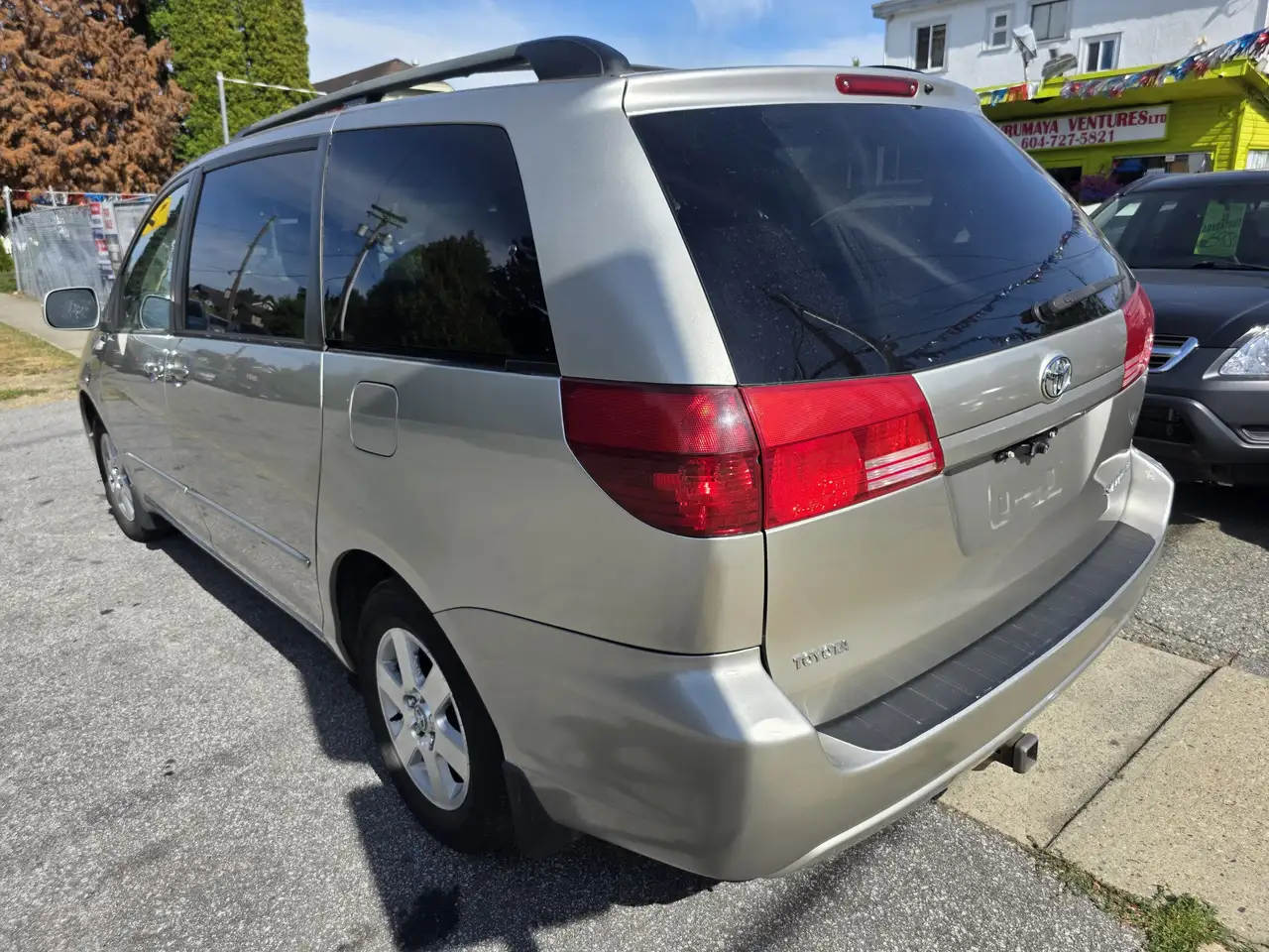 Toyota Sienna fotografie Toyota Sienna