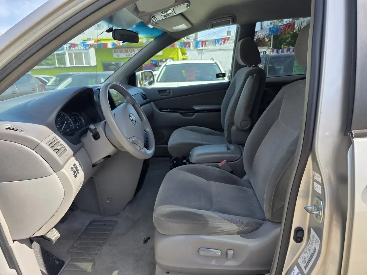 Toyota Sienna fotografie Toyota Sienna