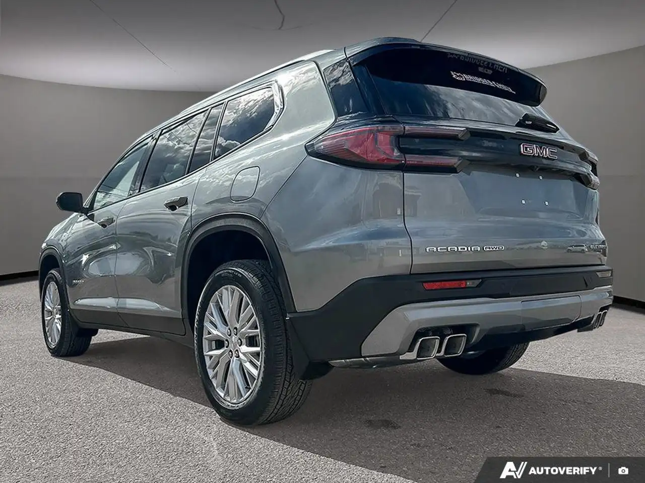 GMC Acadia photo GMC Acadia