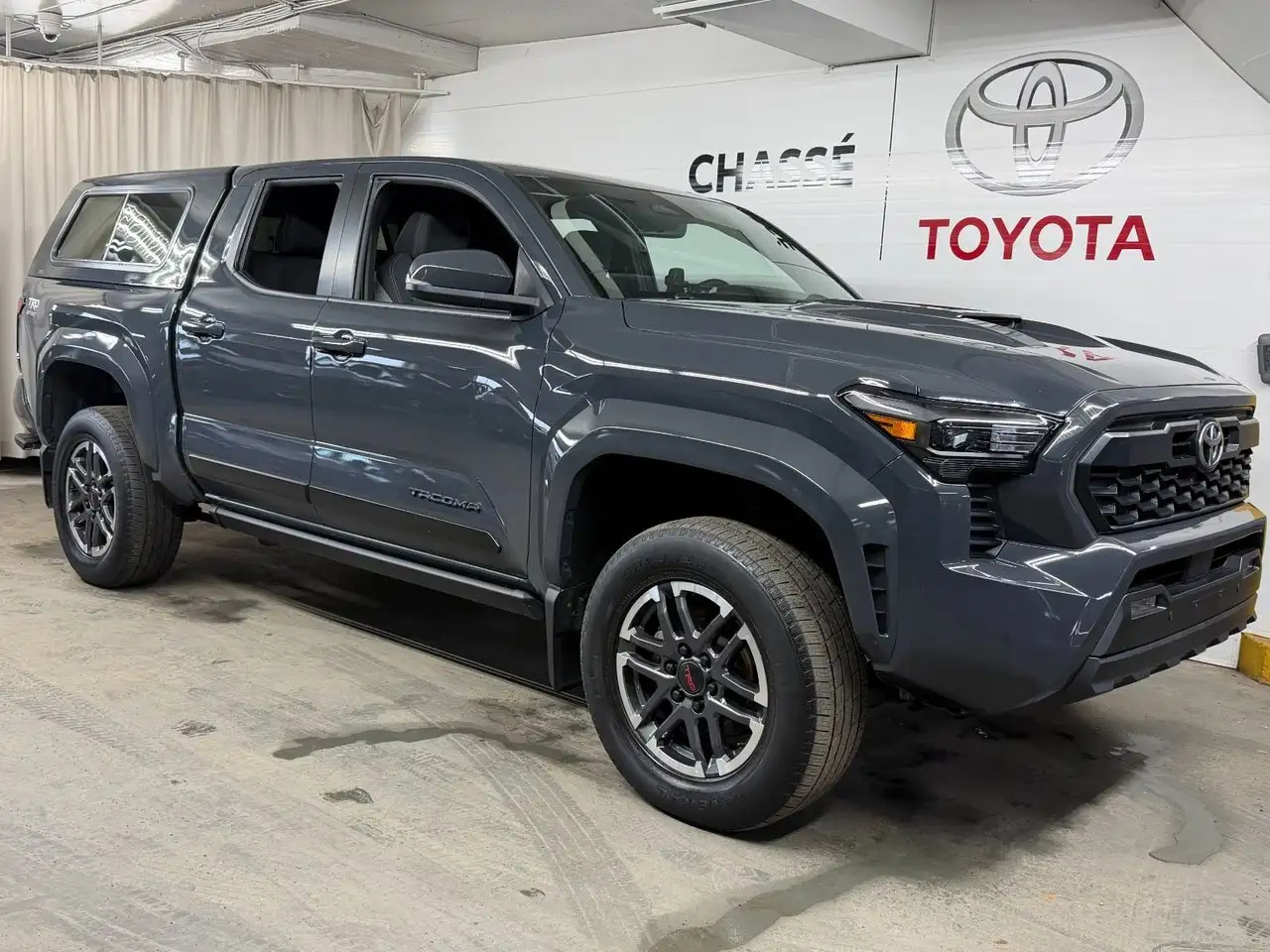 Toyota Tacoma снимка Toyota Tacoma