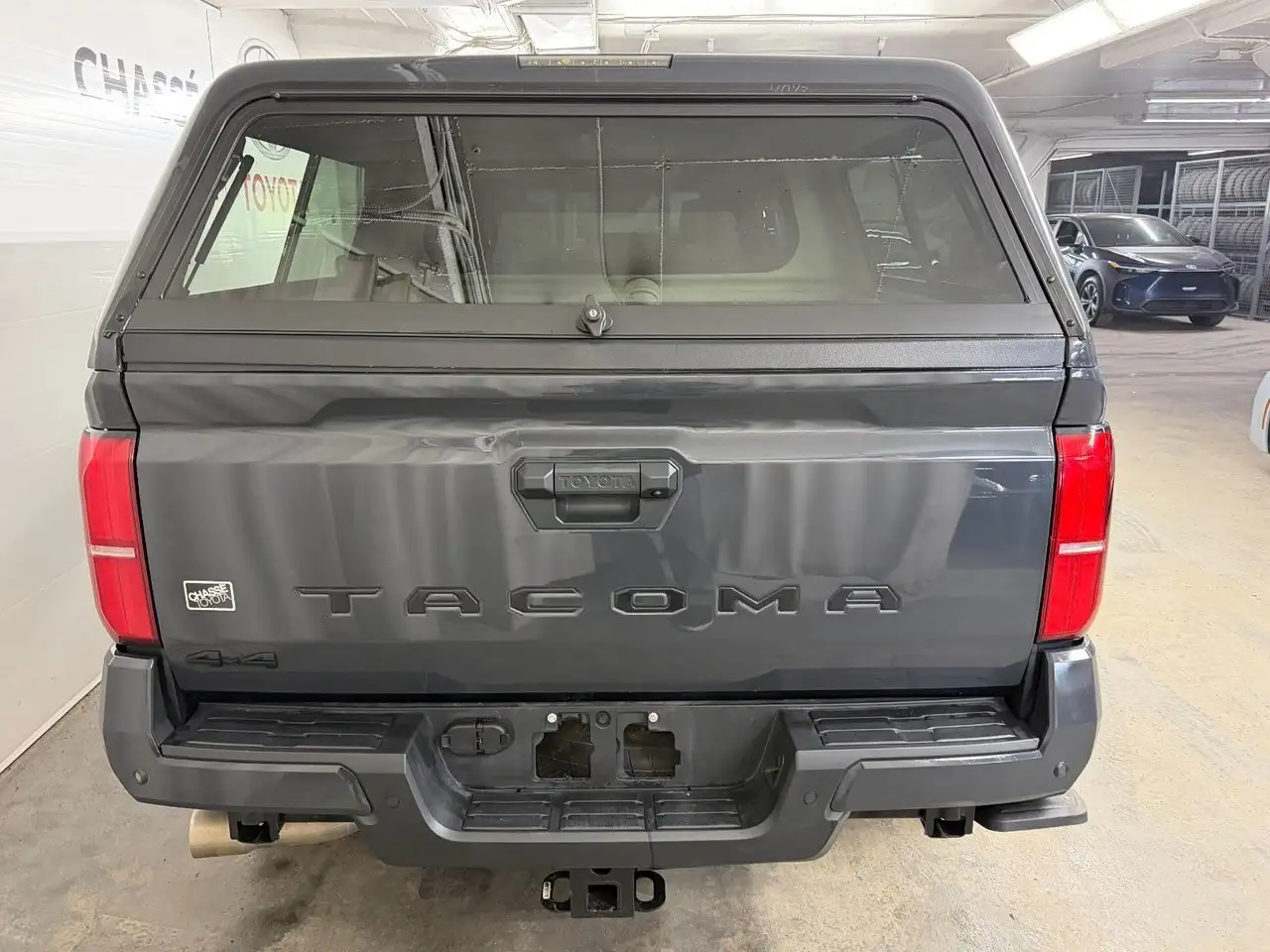 Toyota Tacoma снимка Toyota Tacoma