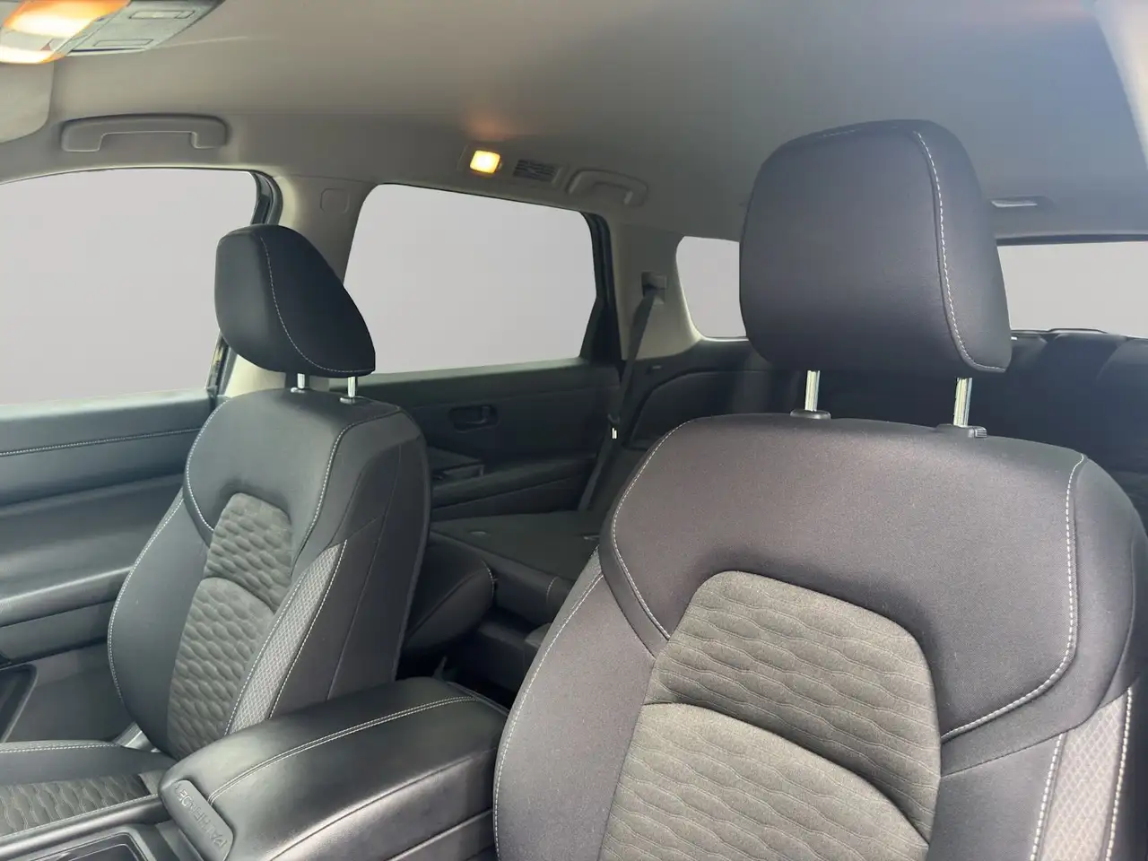 Nissan Pathfinder снимка Nissan Pathfinder