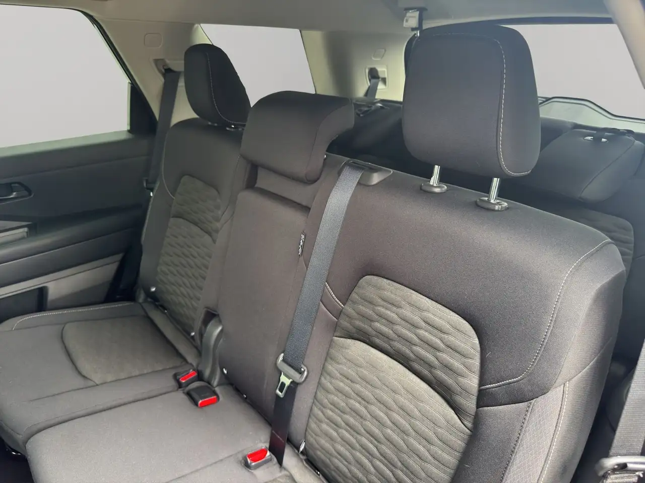 Nissan Pathfinder снимка Nissan Pathfinder