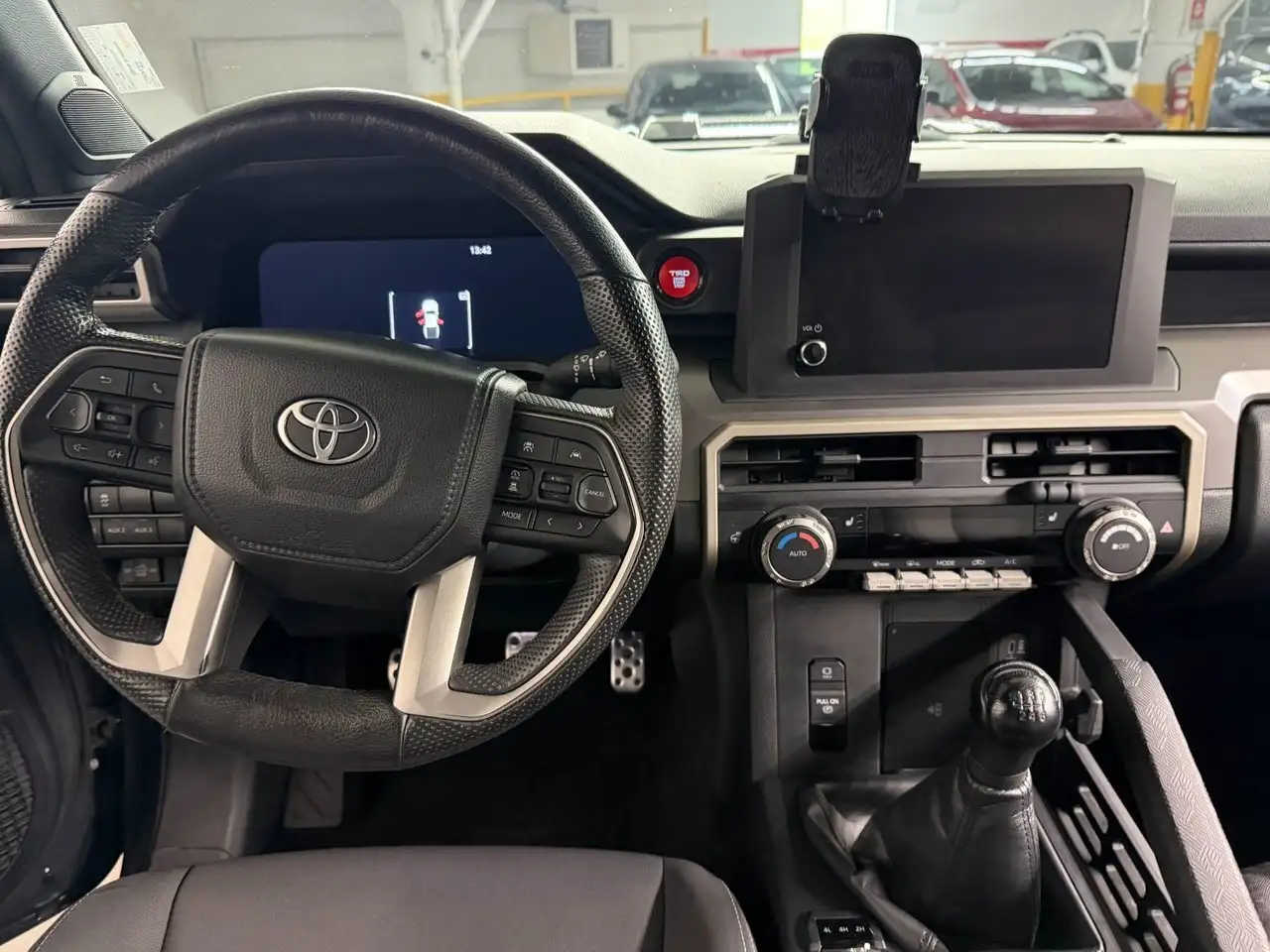 Toyota Tacoma снимка Toyota Tacoma