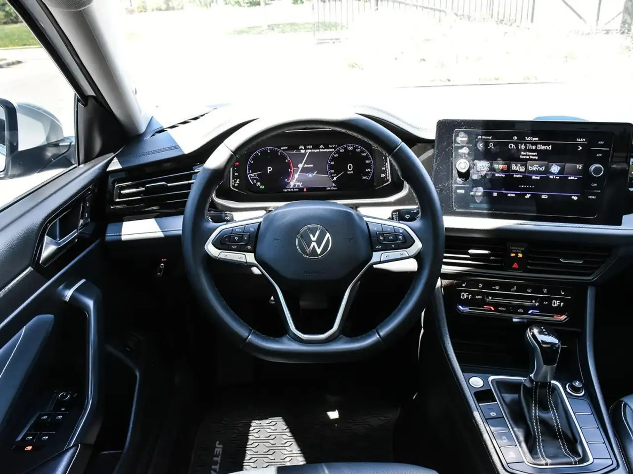 Volkswagen Jetta photo Volkswagen Jetta