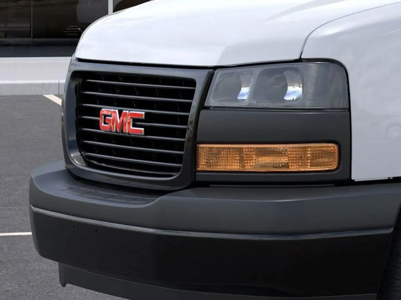 GMC Savana photo GMC Savana