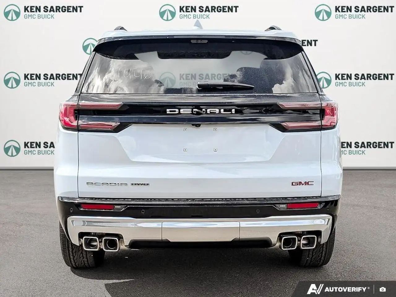 GMC Acadia fotografie GMC Acadia