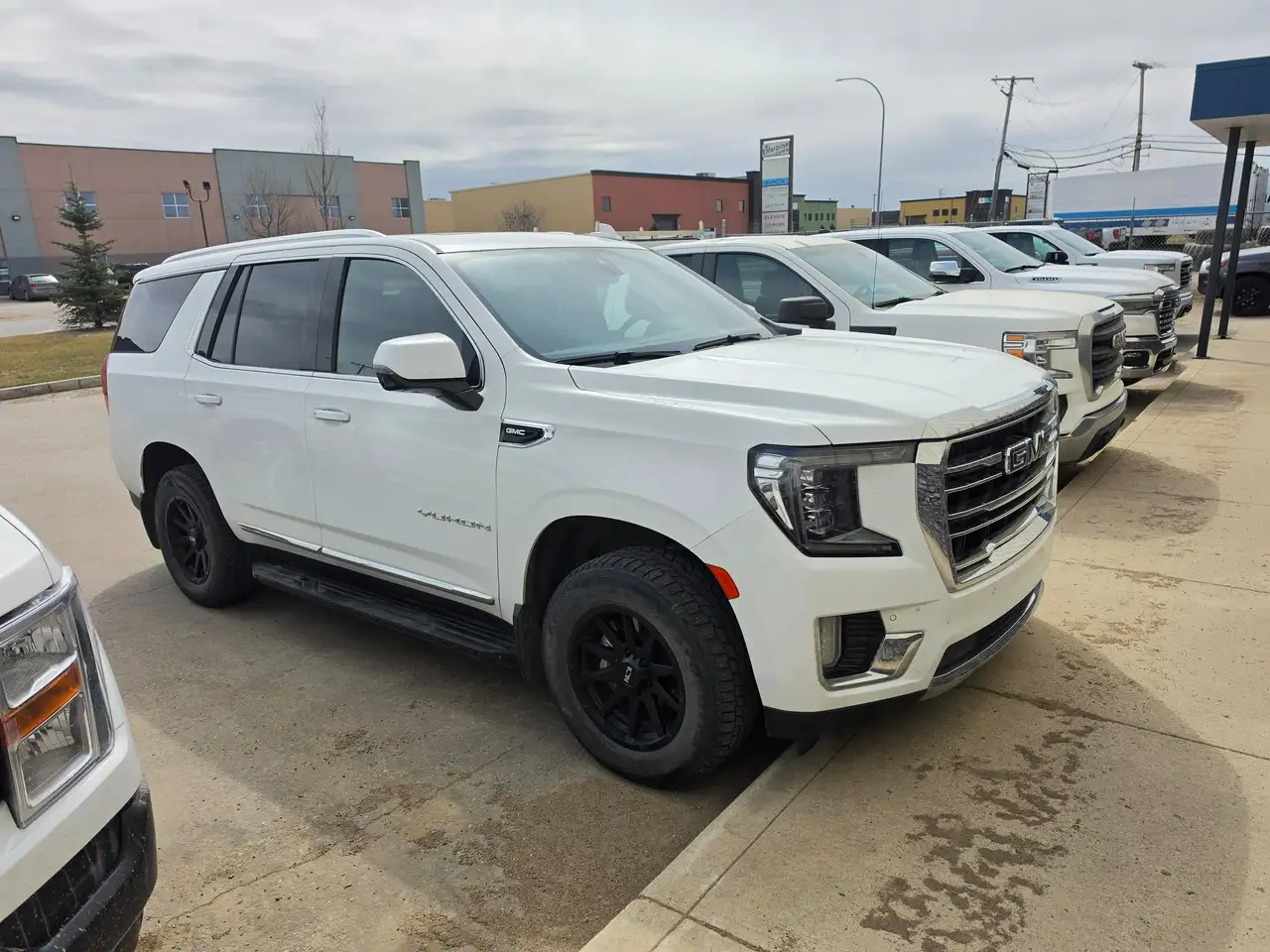 GMC Yukon снимка GMC Yukon