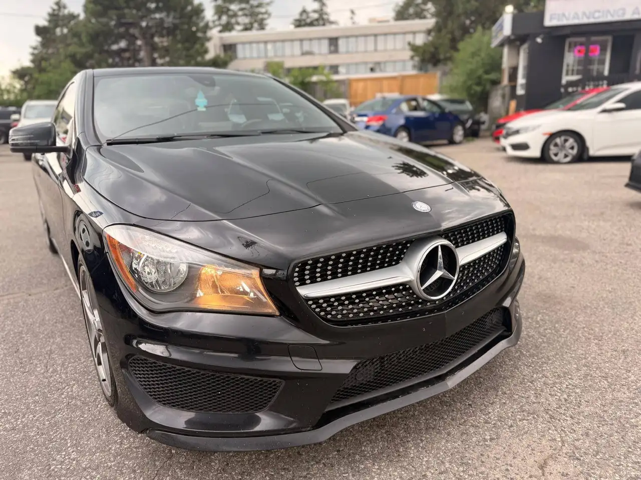 Mercedes-Benz CLA снимка Mercedes-Benz CLA
