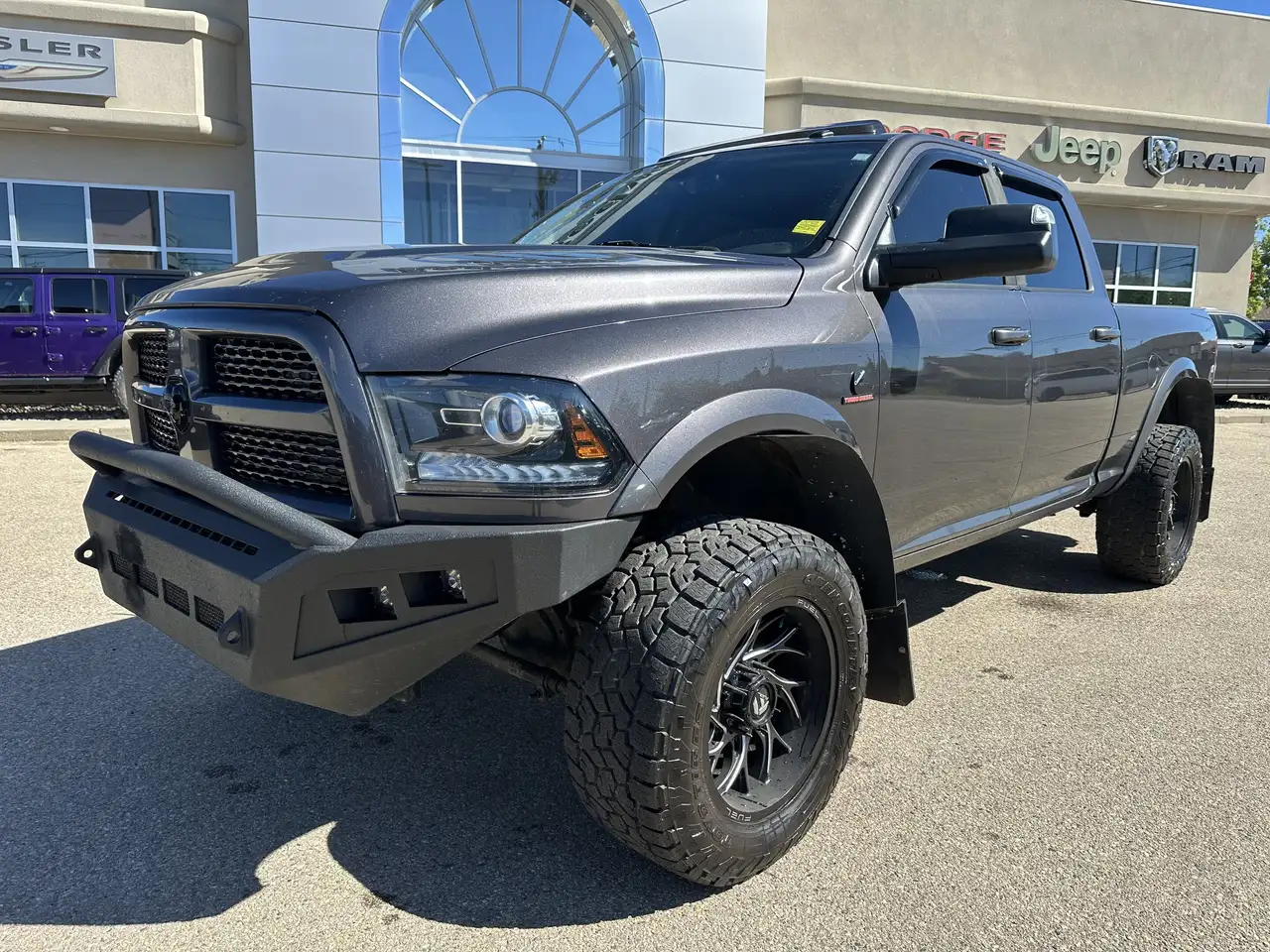RAM 2500 снимка RAM 2500