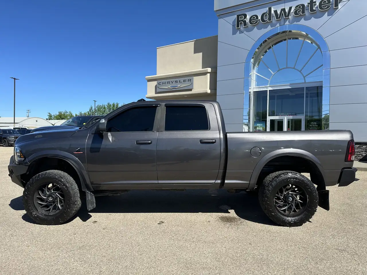 RAM 2500 снимка RAM 2500