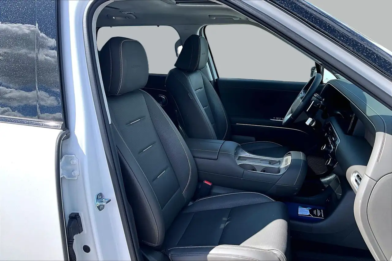 Hyundai PALISADE Hybrid снимка Hyundai PALISADE Hybrid