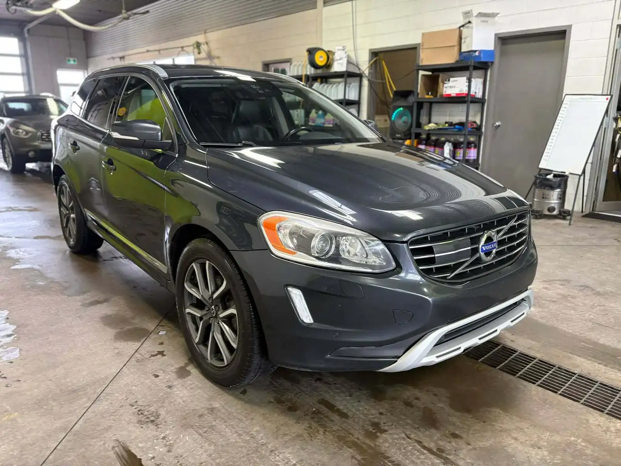 Volvo XC60 photo Volvo XC60