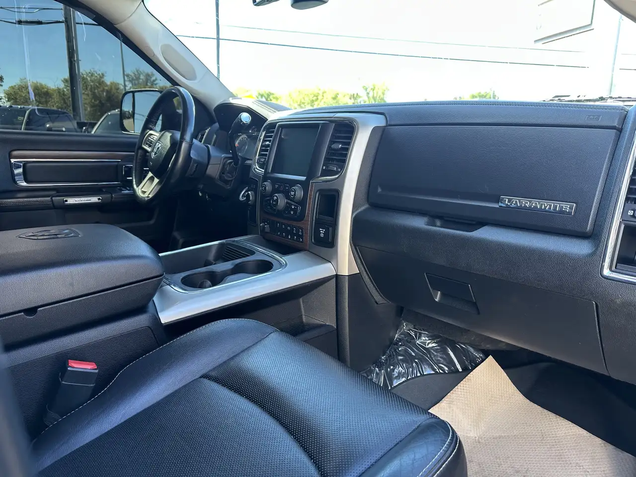 RAM 2500 снимка RAM 2500