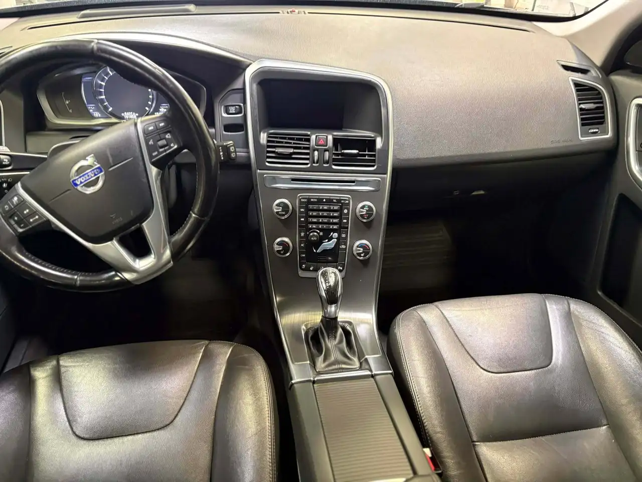 Volvo XC60 photo Volvo XC60