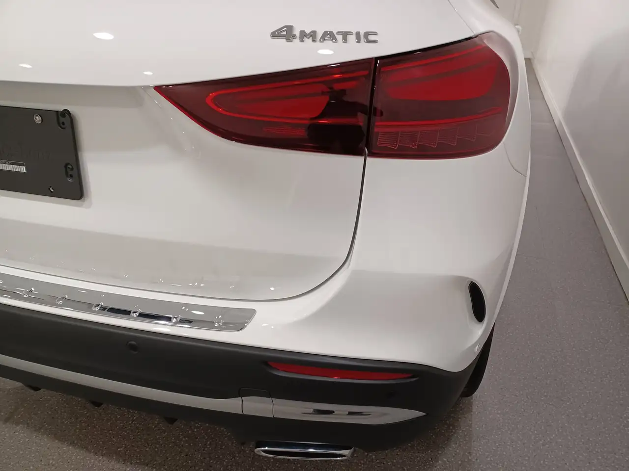 Mercedes-Benz GLA снимка Mercedes-Benz GLA