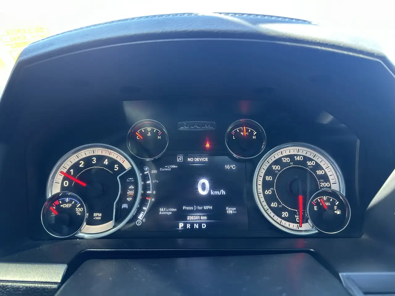 RAM 2500 снимка RAM 2500