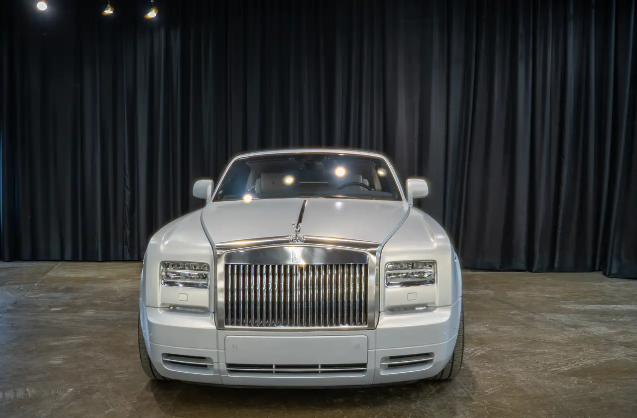 Rolls-Royce Phantom снимка Rolls-Royce Phantom