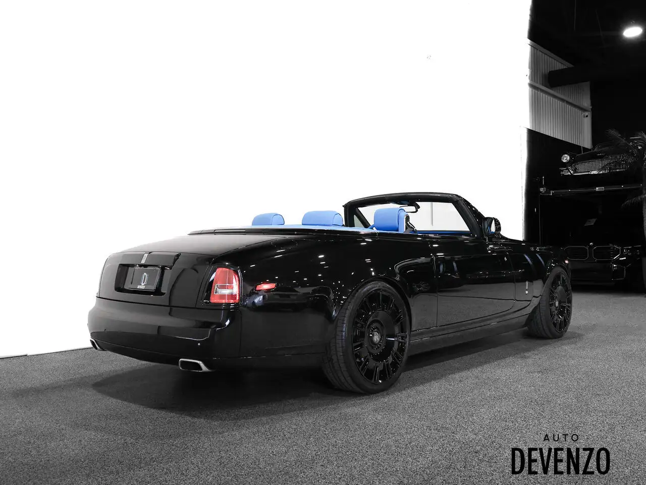 Rolls-Royce Phantom снимка Rolls-Royce Phantom
