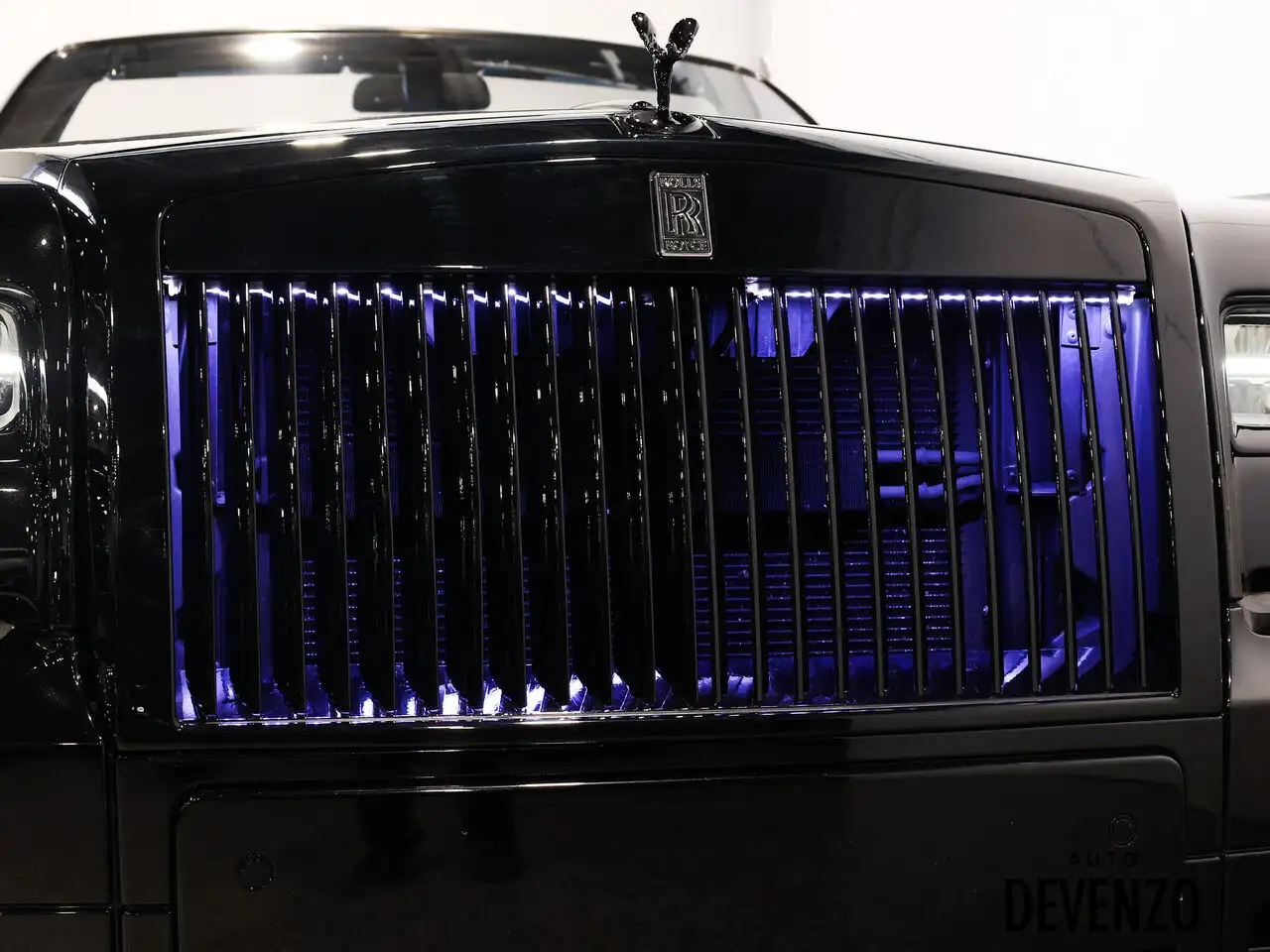 Rolls-Royce Phantom снимка Rolls-Royce Phantom