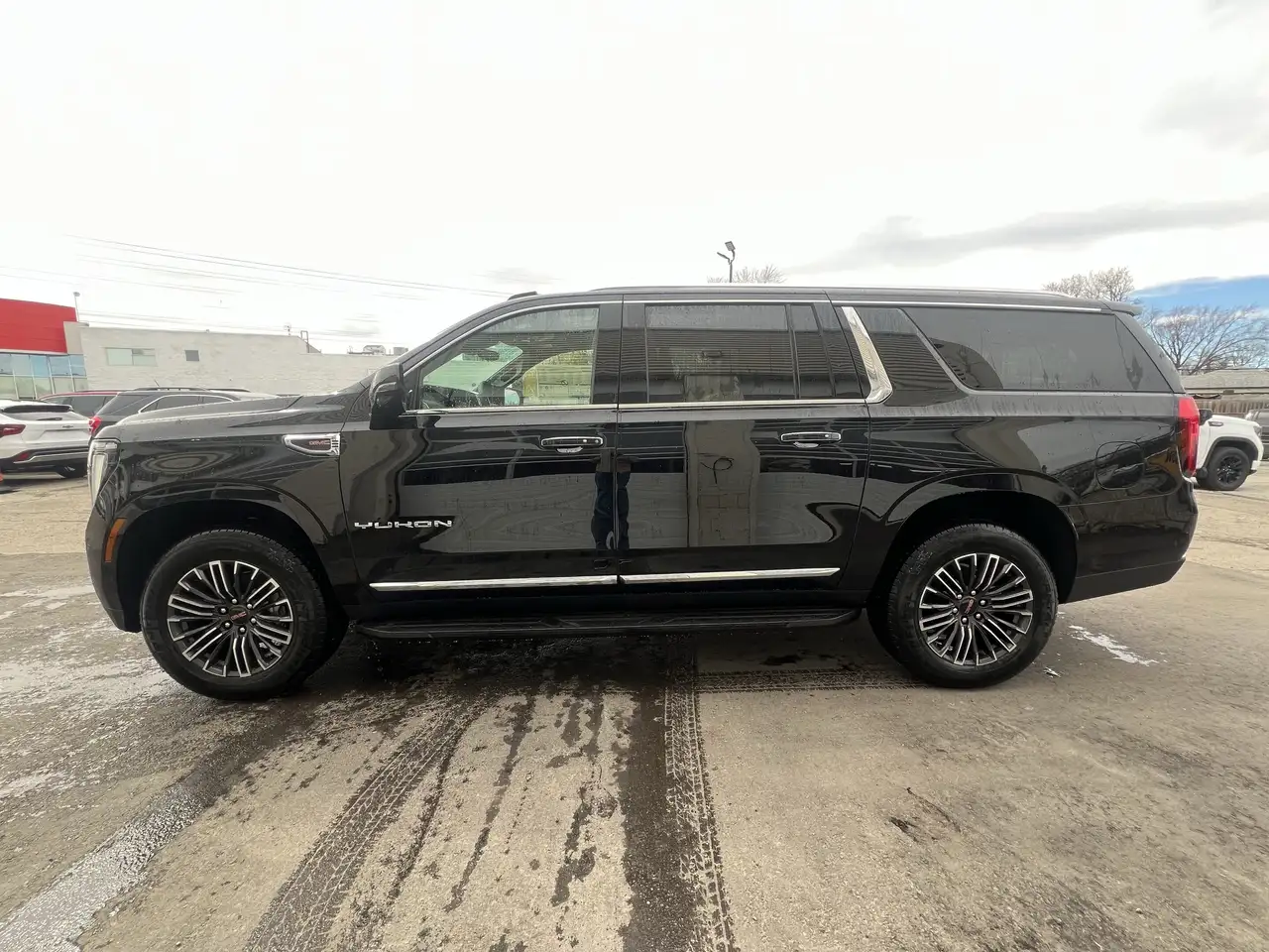 GMC Yukon photo GMC Yukon