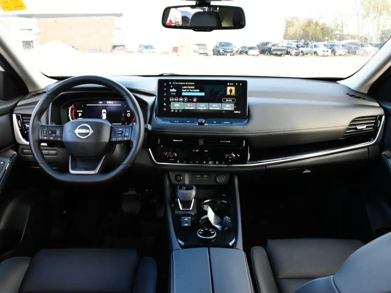 Nissan Rogue fotografie Nissan Rogue