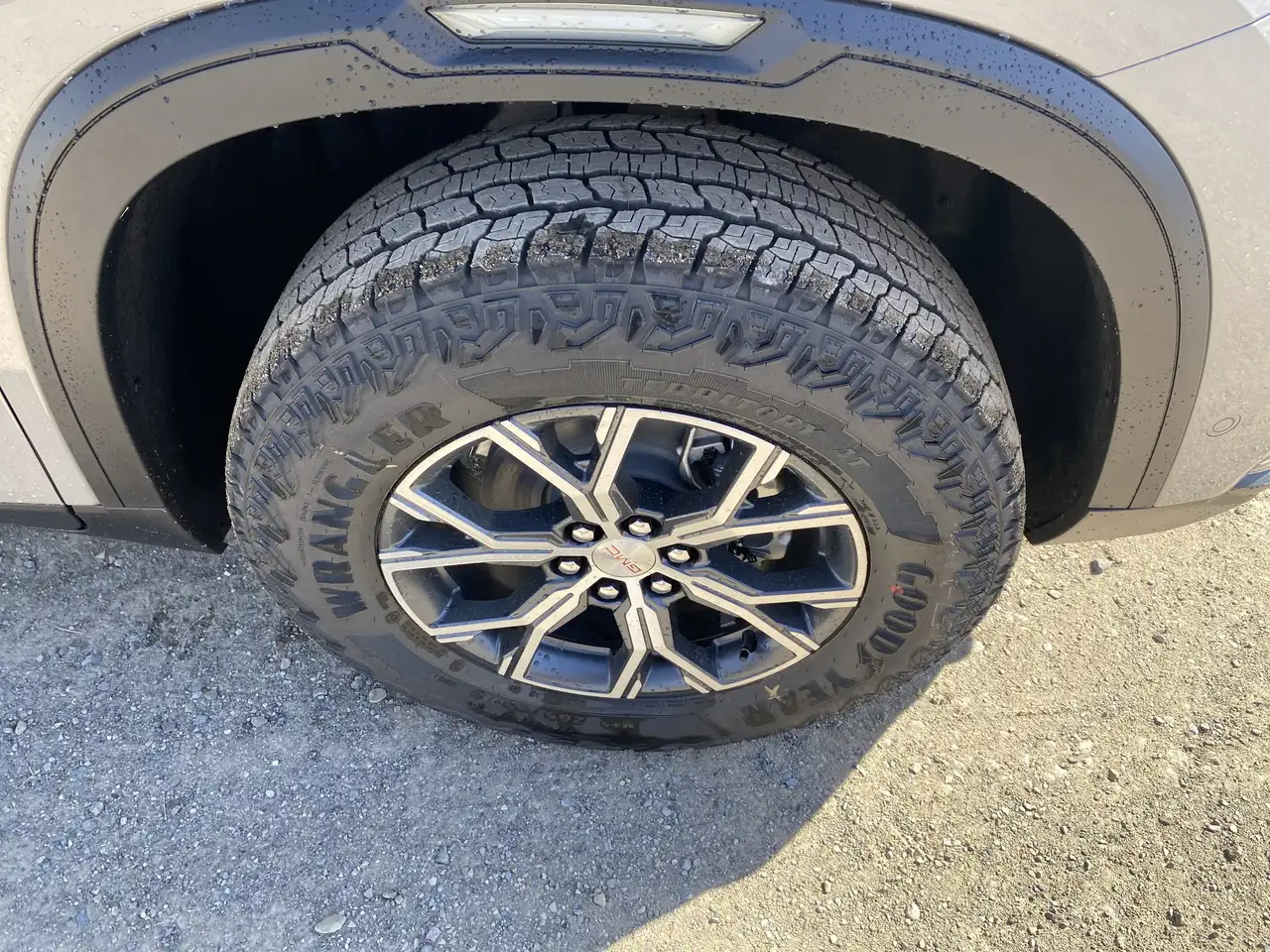 GMC Acadia снимка GMC Acadia