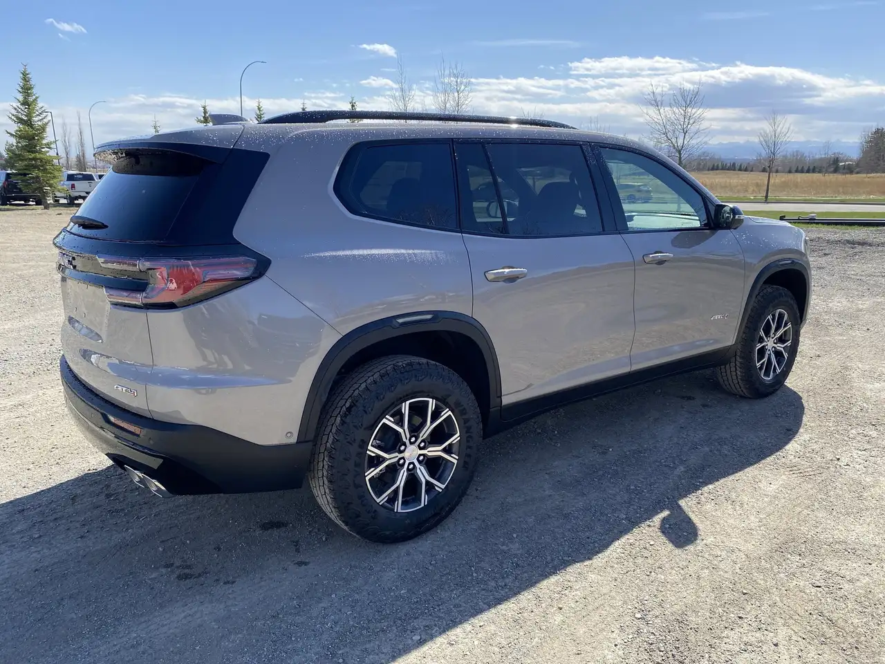 GMC Acadia снимка GMC Acadia