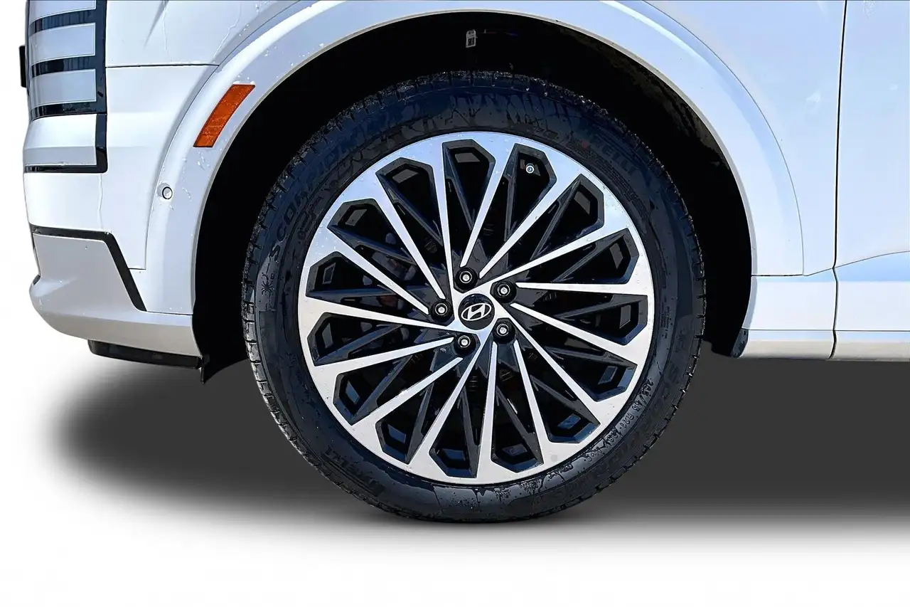 Hyundai PALISADE Hybrid снимка Hyundai PALISADE Hybrid