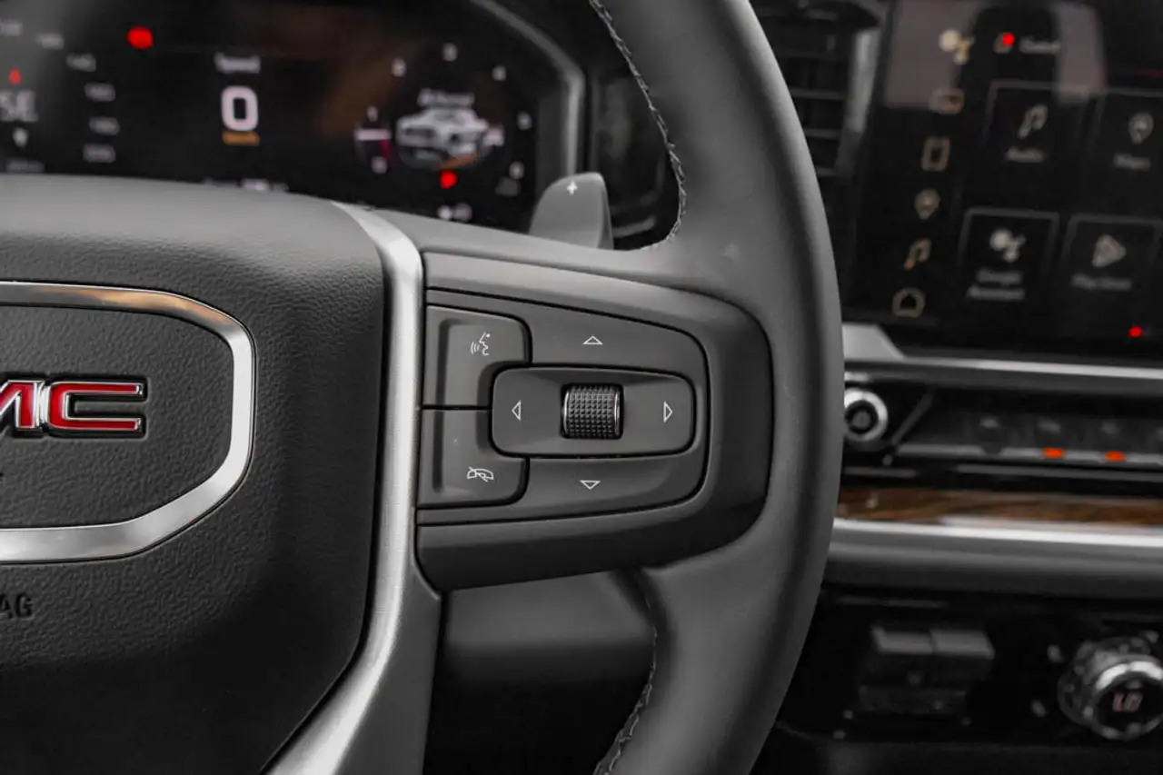 GMC Sierra 1500 снимка GMC Sierra 1500