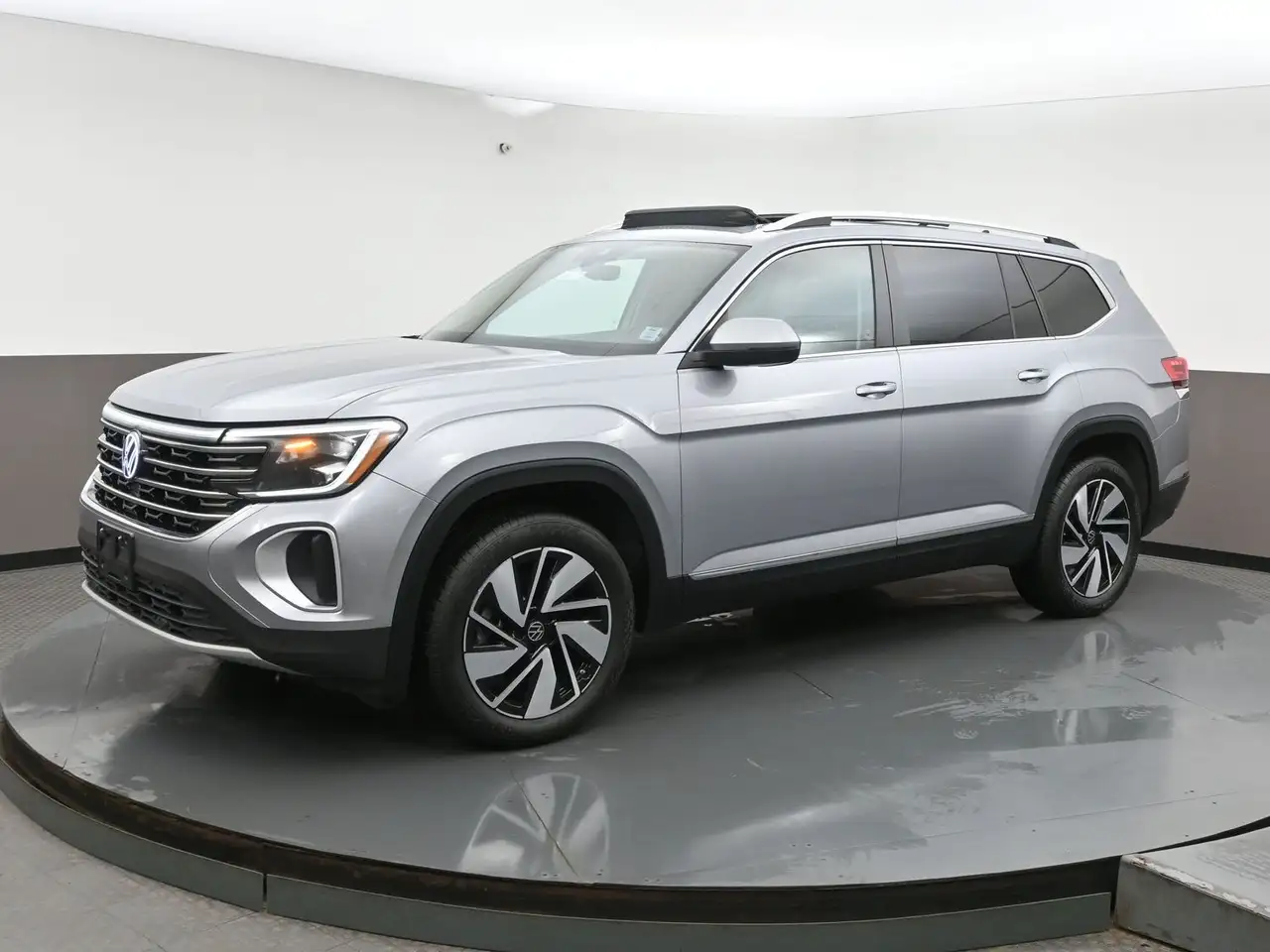 Volkswagen Atlas photo Volkswagen Atlas