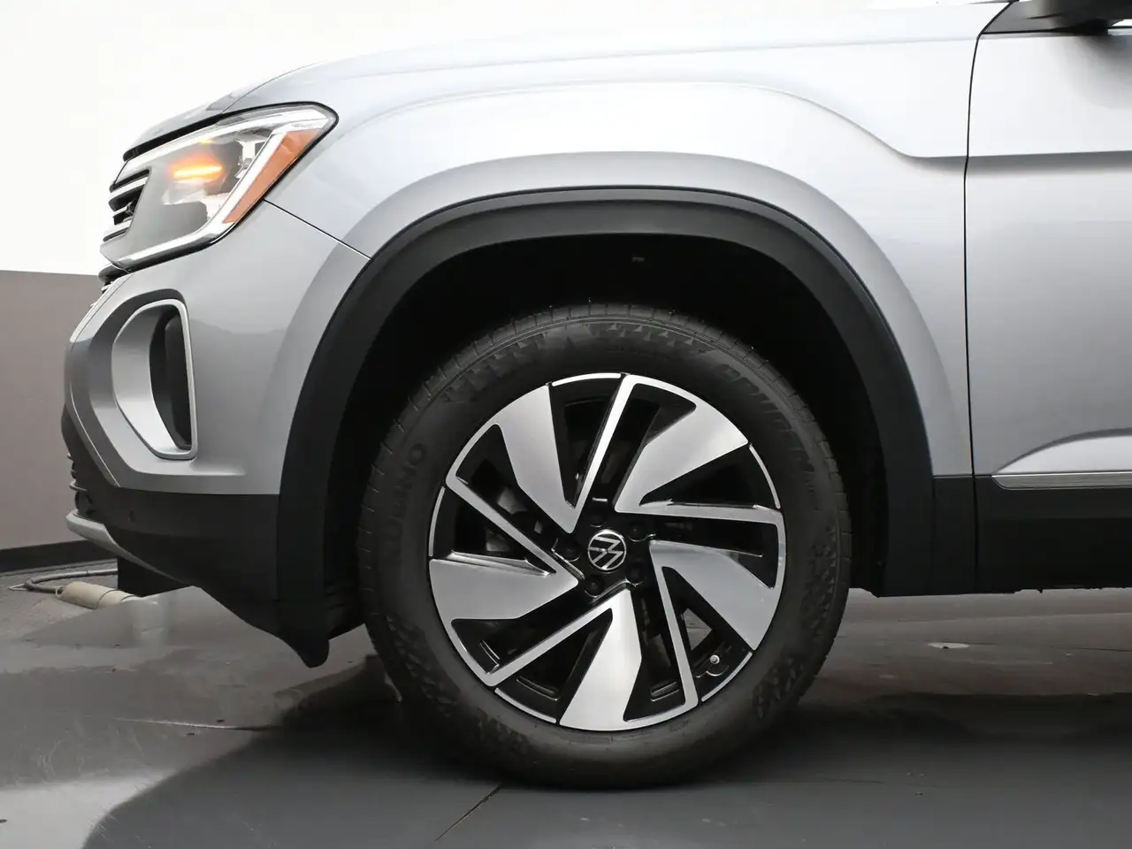 Volkswagen Atlas photo Volkswagen Atlas