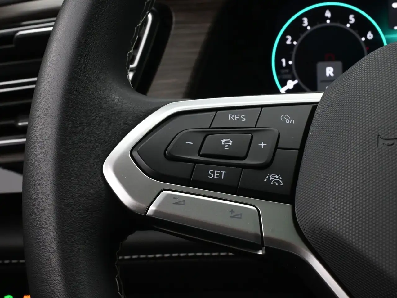 Volkswagen Atlas photo Volkswagen Atlas