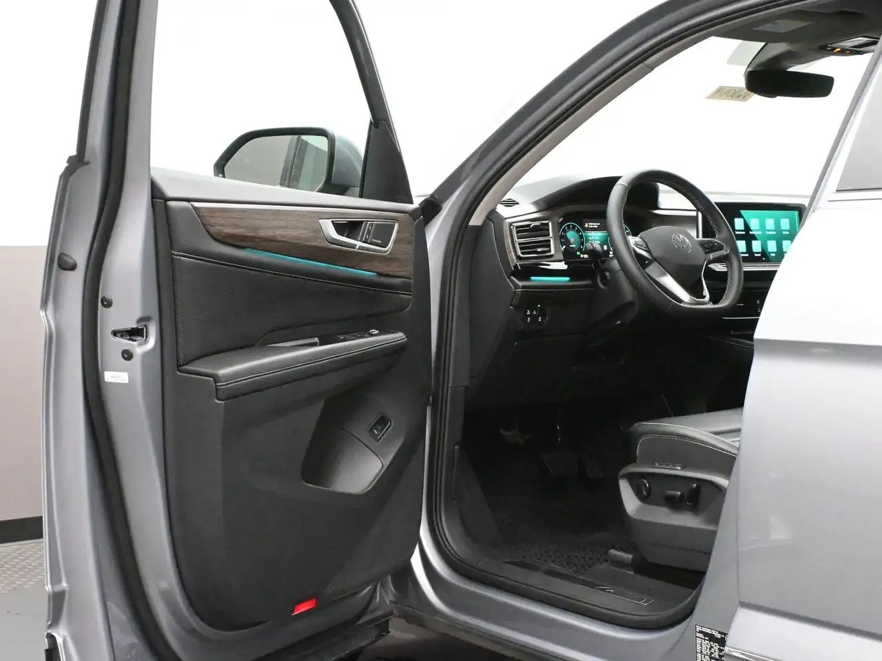 Volkswagen Atlas photo Volkswagen Atlas