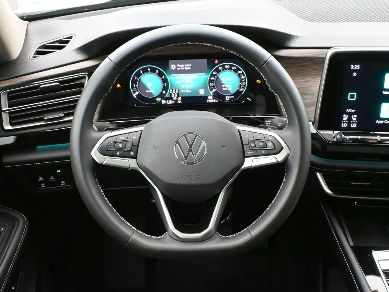 Volkswagen Atlas photo Volkswagen Atlas