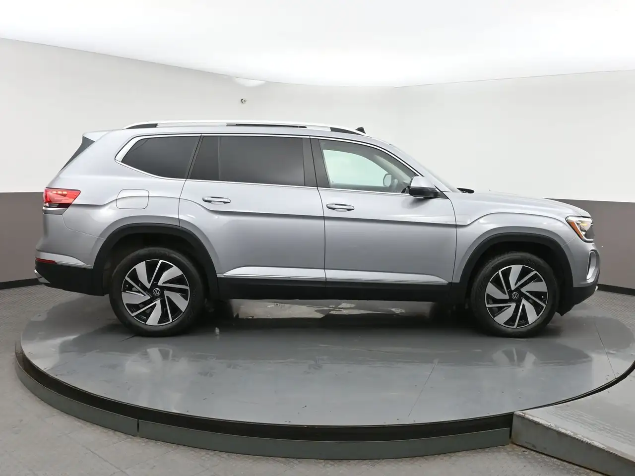 Volkswagen Atlas photo Volkswagen Atlas