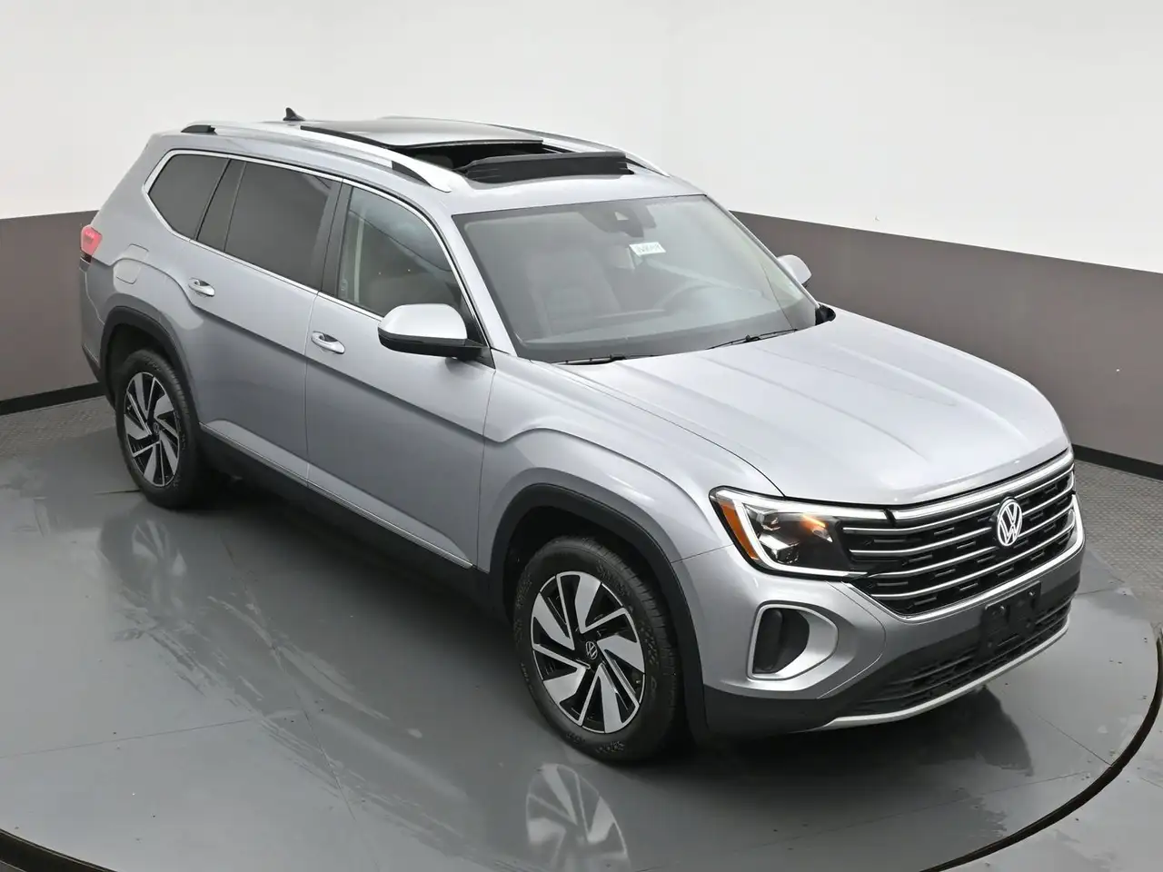 Volkswagen Atlas photo Volkswagen Atlas