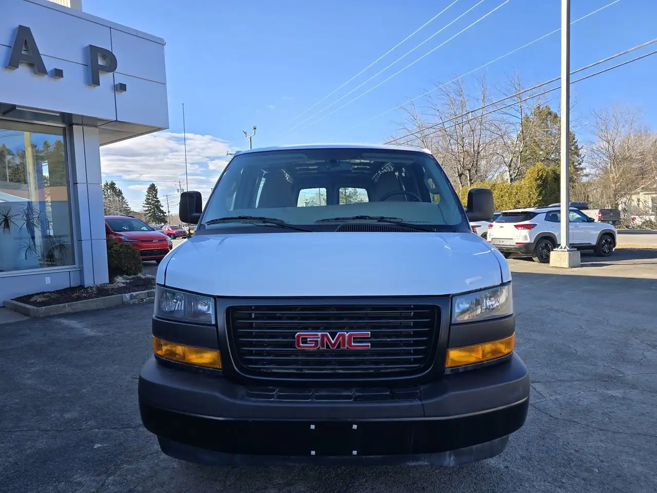 GMC Savana fotografie GMC Savana