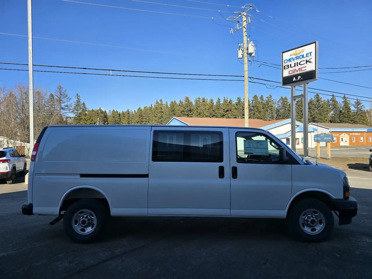 GMC Savana fotografie GMC Savana