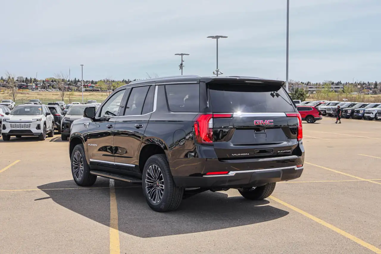 GMC Yukon снимка GMC Yukon