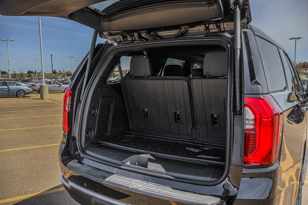 GMC Yukon снимка GMC Yukon